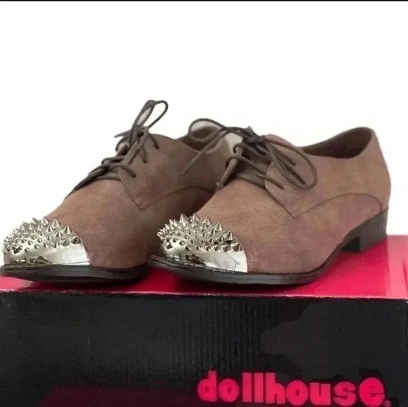 DOLLHOUSE SPIKE TOED OXFORDS. MULTIPLE SIZES - Picture 10 of 10
